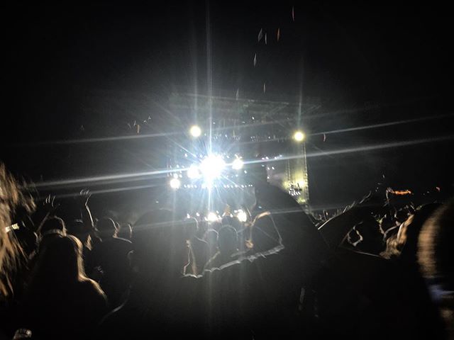 Glowsticks rain down on Dick’s Sporting Goods Park as closes out summer tour with Tweezer Reprise